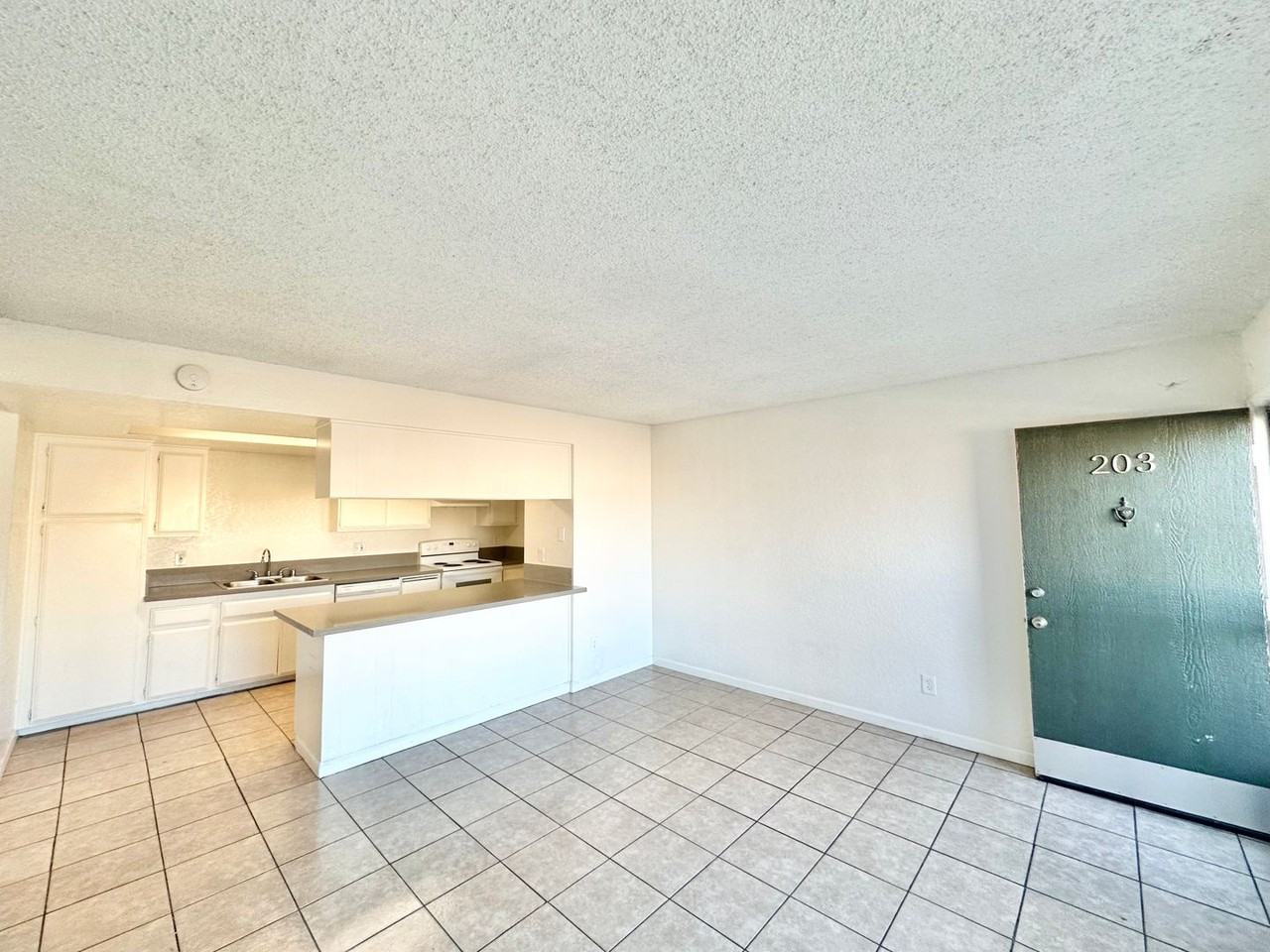 Orangewood Pines - Photo 3 of 11