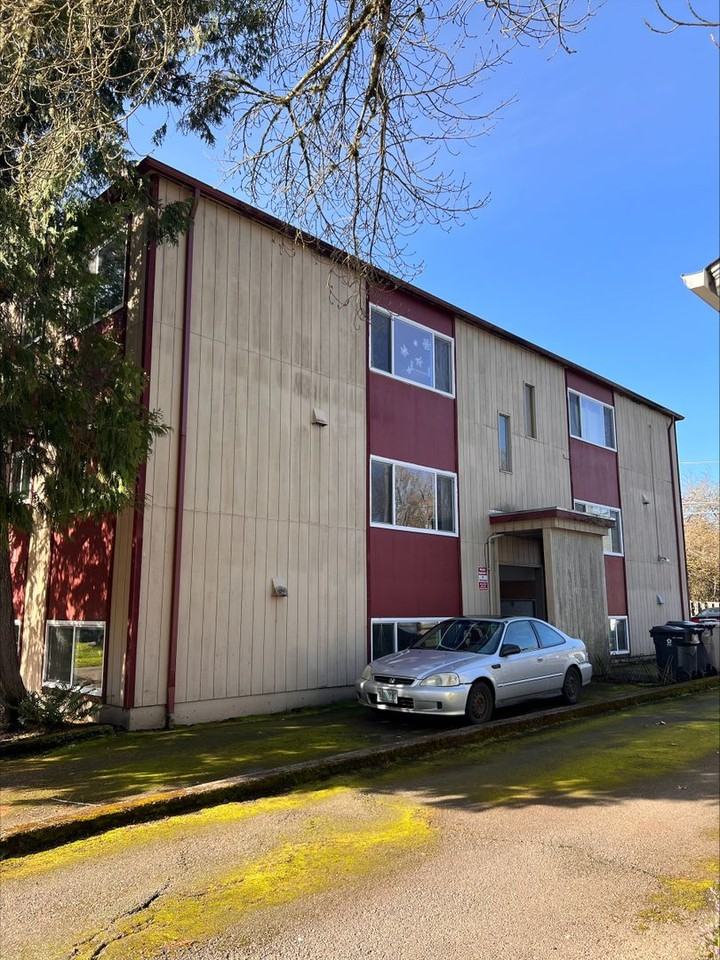 214ei - Photo 2 of 17