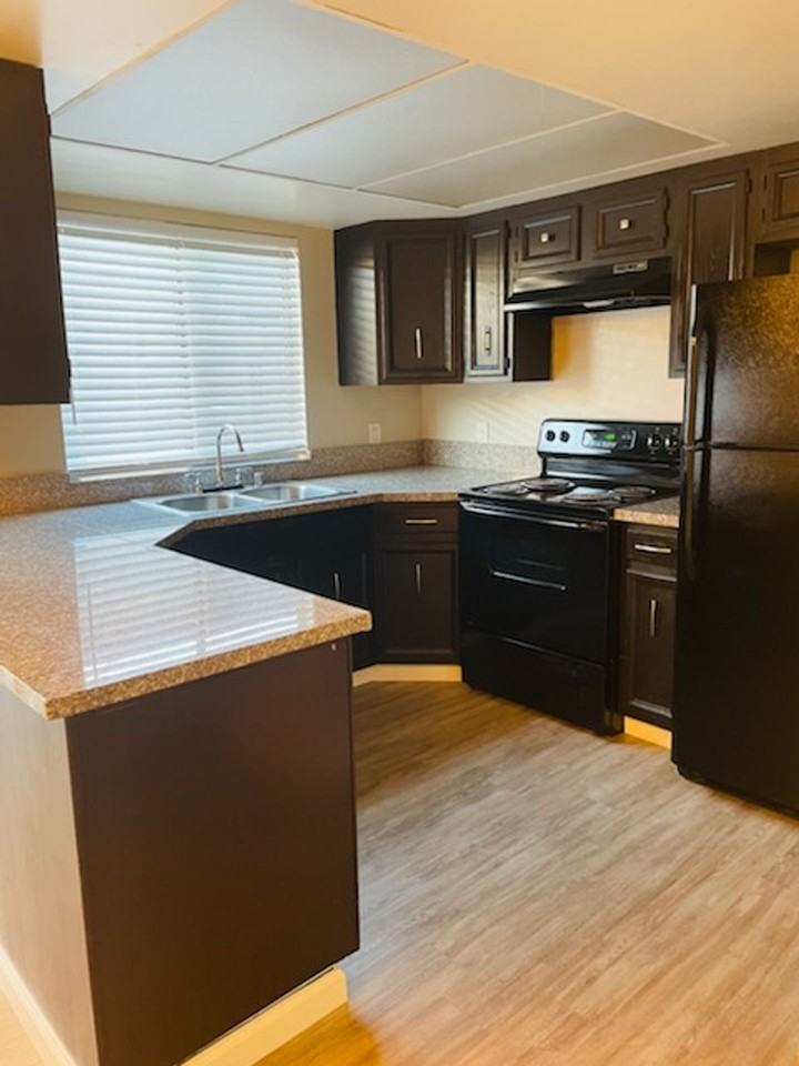 Arcadia Townhomes - Photo 3 of 12