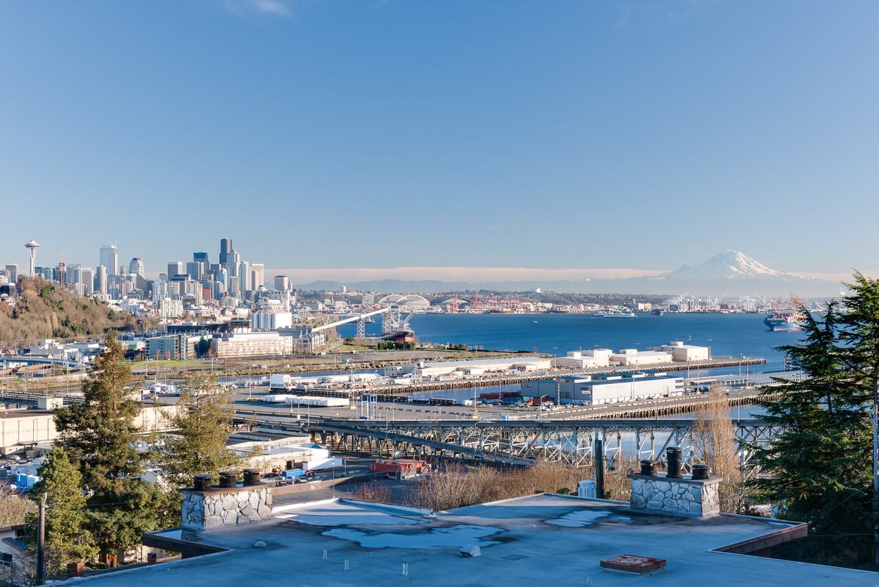 HYD Hydro Apartments - Photo 2 of 19