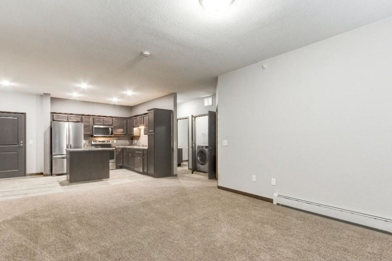 1160 Suncrest Drive - Photo 7 of 35
