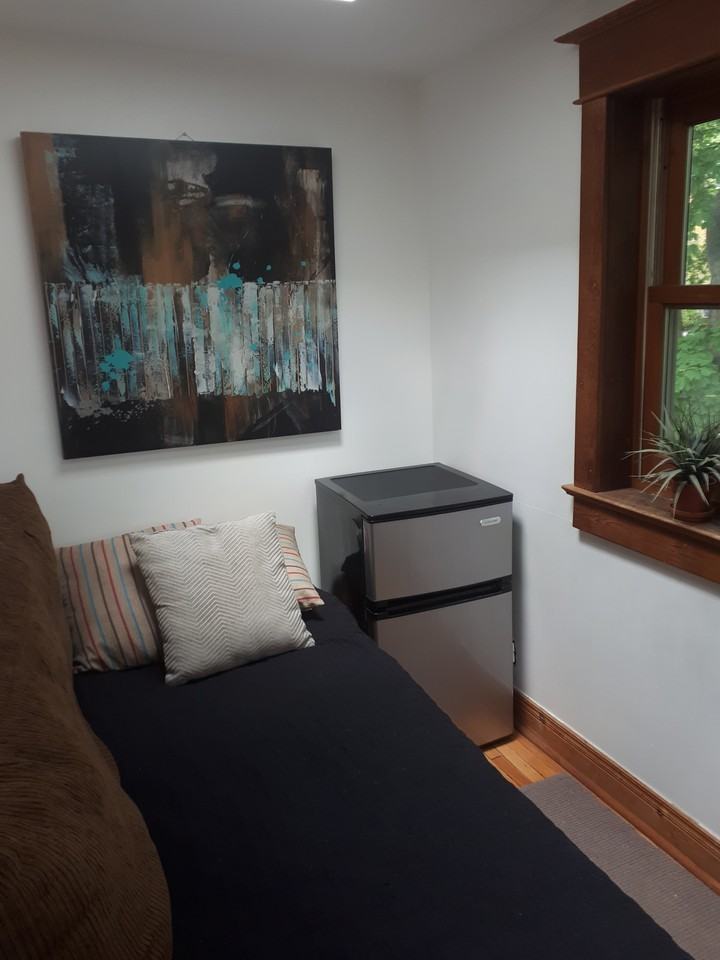 54 Sandford Avenue - Photo 3 of 5