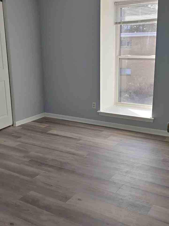 Jefferson Court - Photo 3 of 11