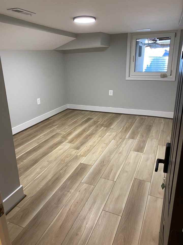 1255 Sargeant Street - F AVAILABLE $700 - Photo 4 of 10