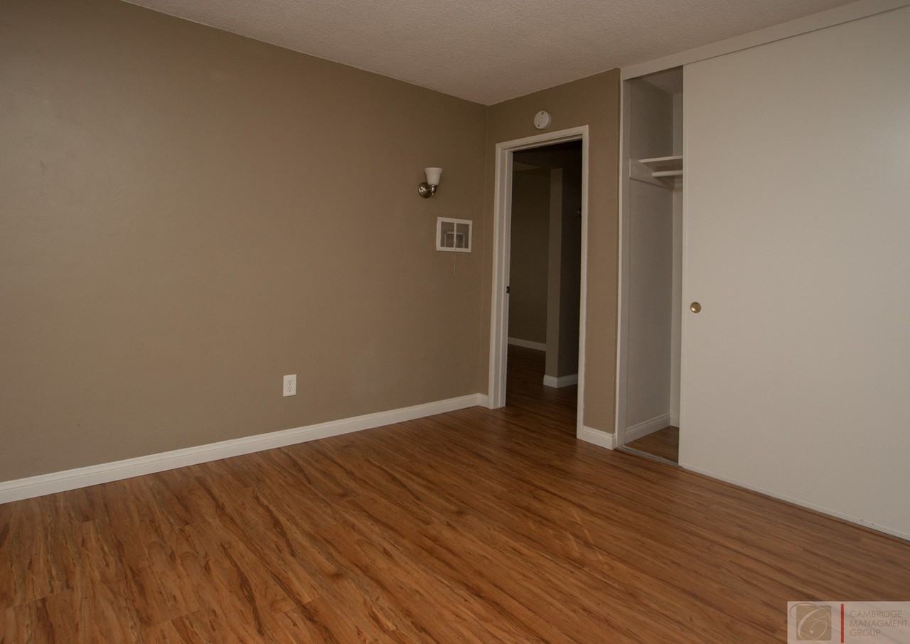 Mission Bay Villas - Photo 5 of 7