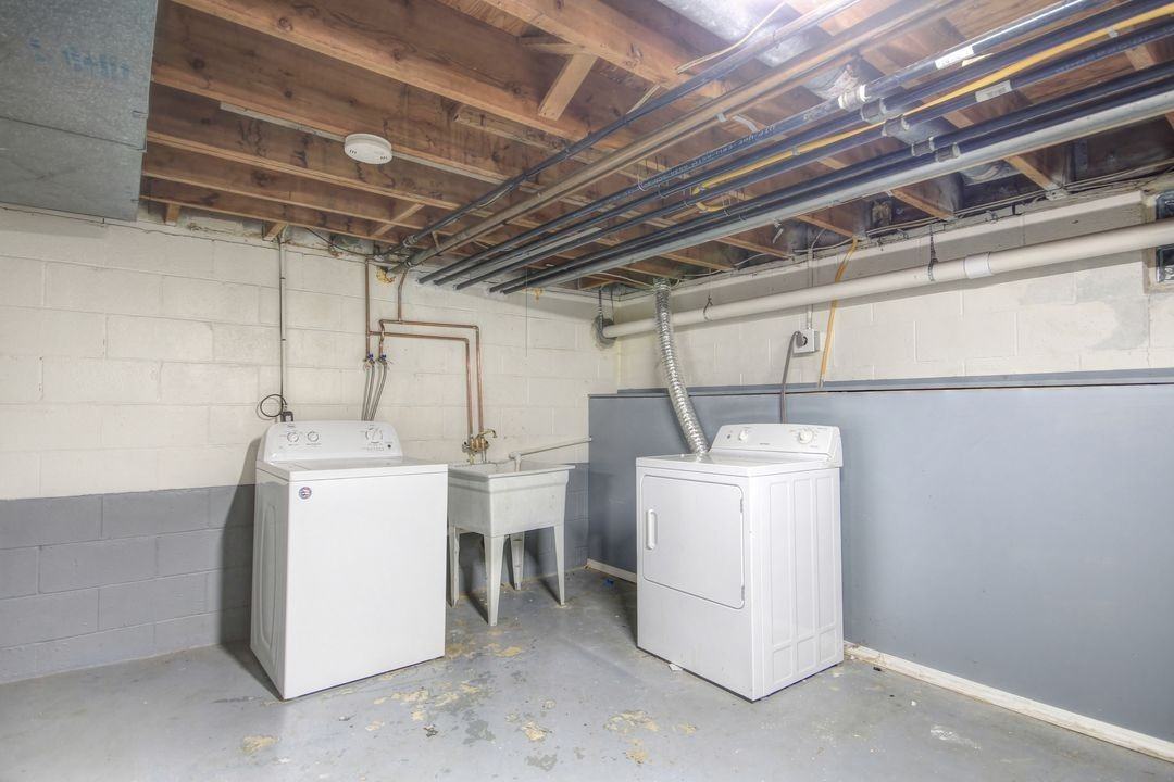 Westbury Townhomes - Photo 7 of 26