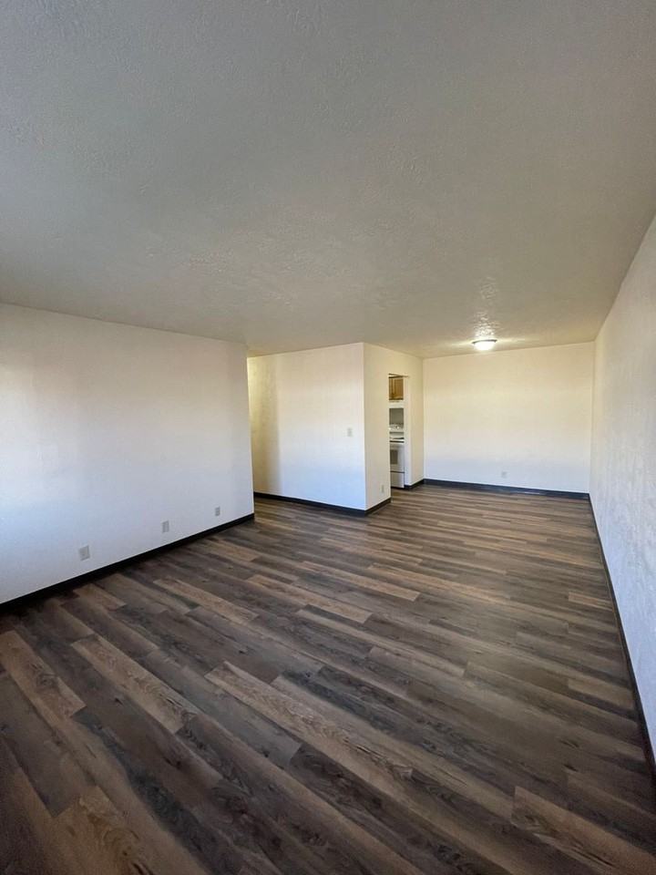 Brookside Apartments - Photo 6 of 12