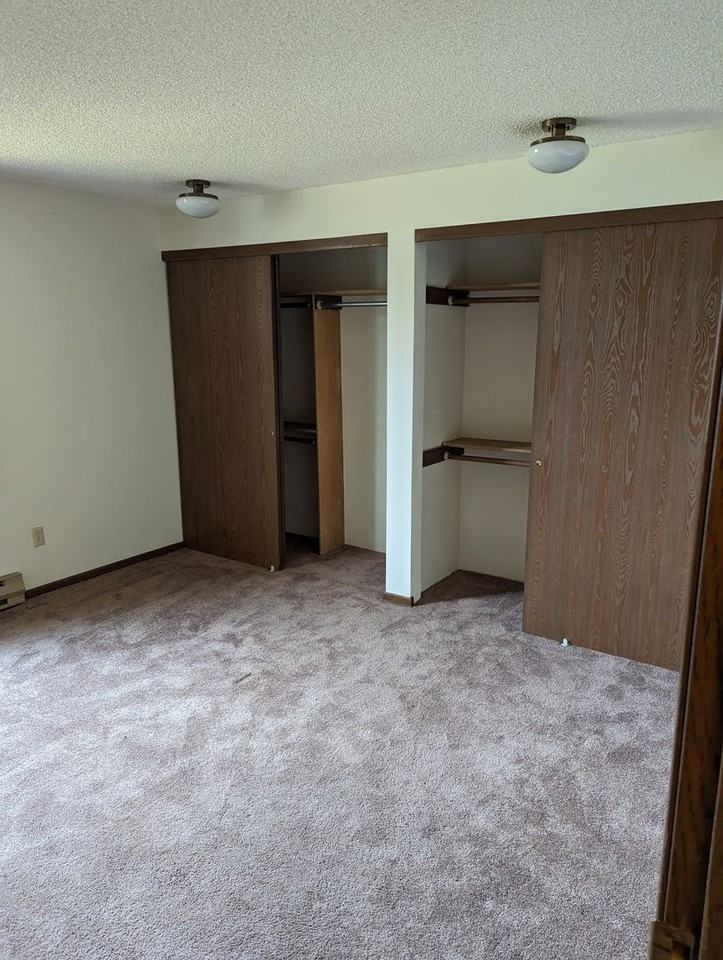 Mountain Villa Apartments - Photo 5 of 15