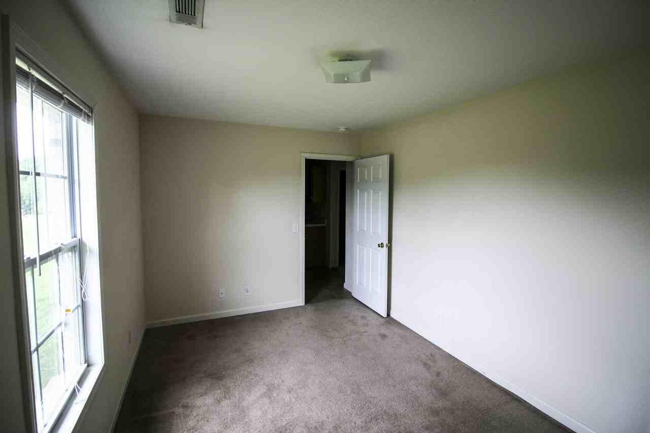 The Oaks - 845 - Photo 6 of 11