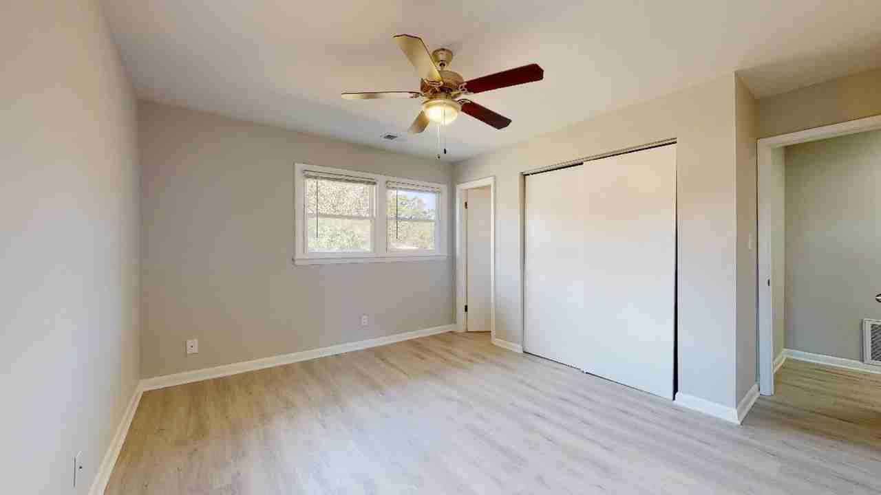 Dacian Road Townhomes - Photo 5 of 27