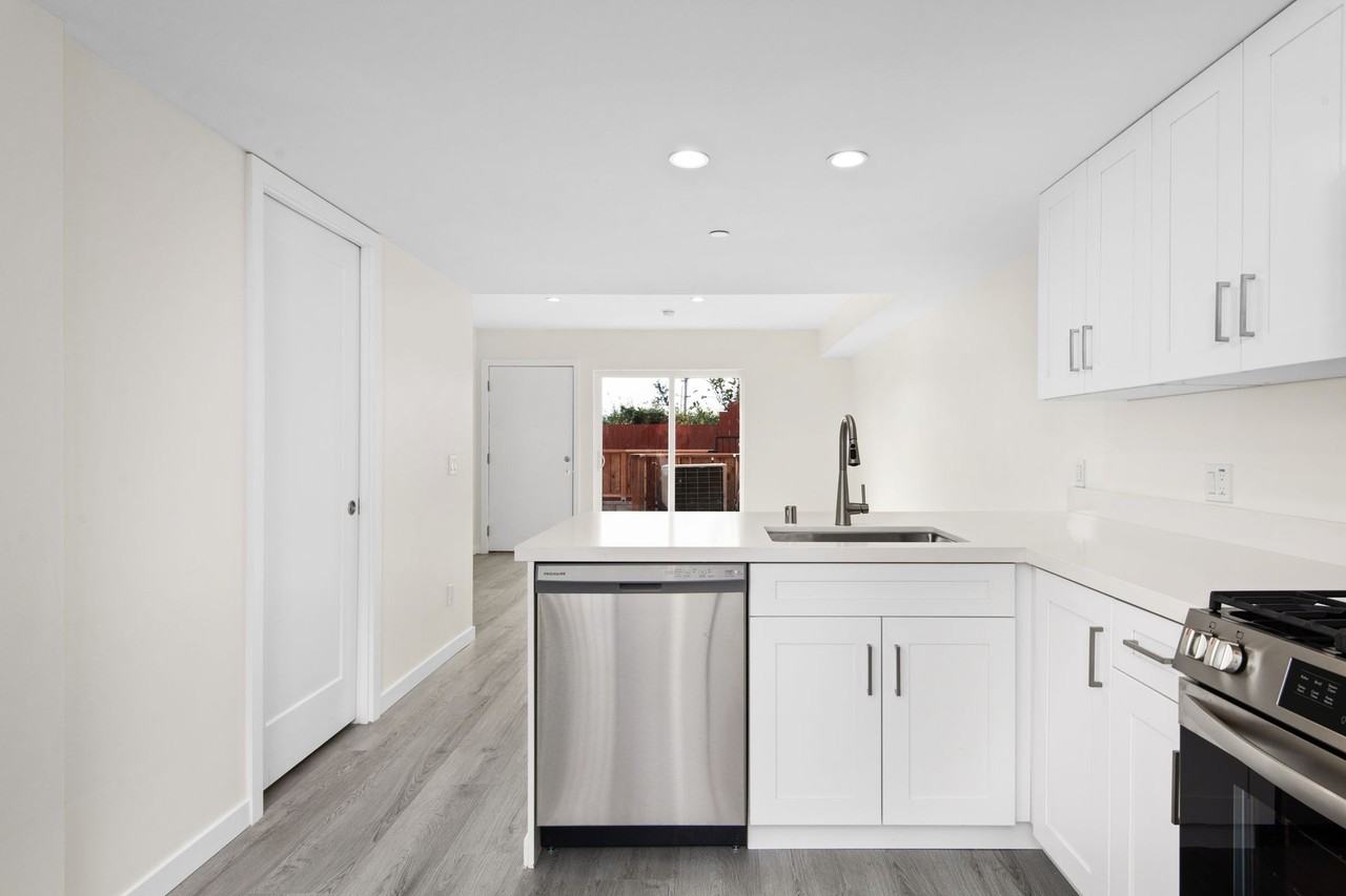 Civic Center Villas - Photo 3 of 11