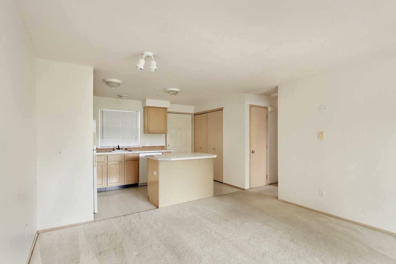 Southside Place Apartments - Photo 7 of 25