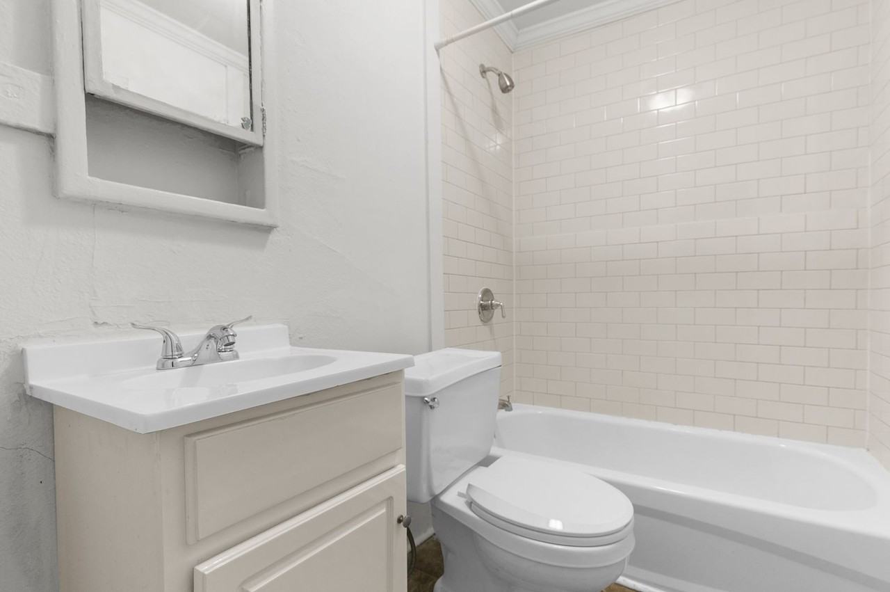 Silverado - Photo 4 of 20