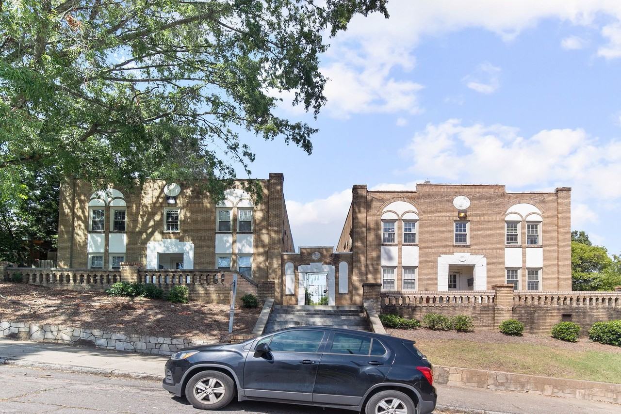 Silverado - Photo 5 of 20