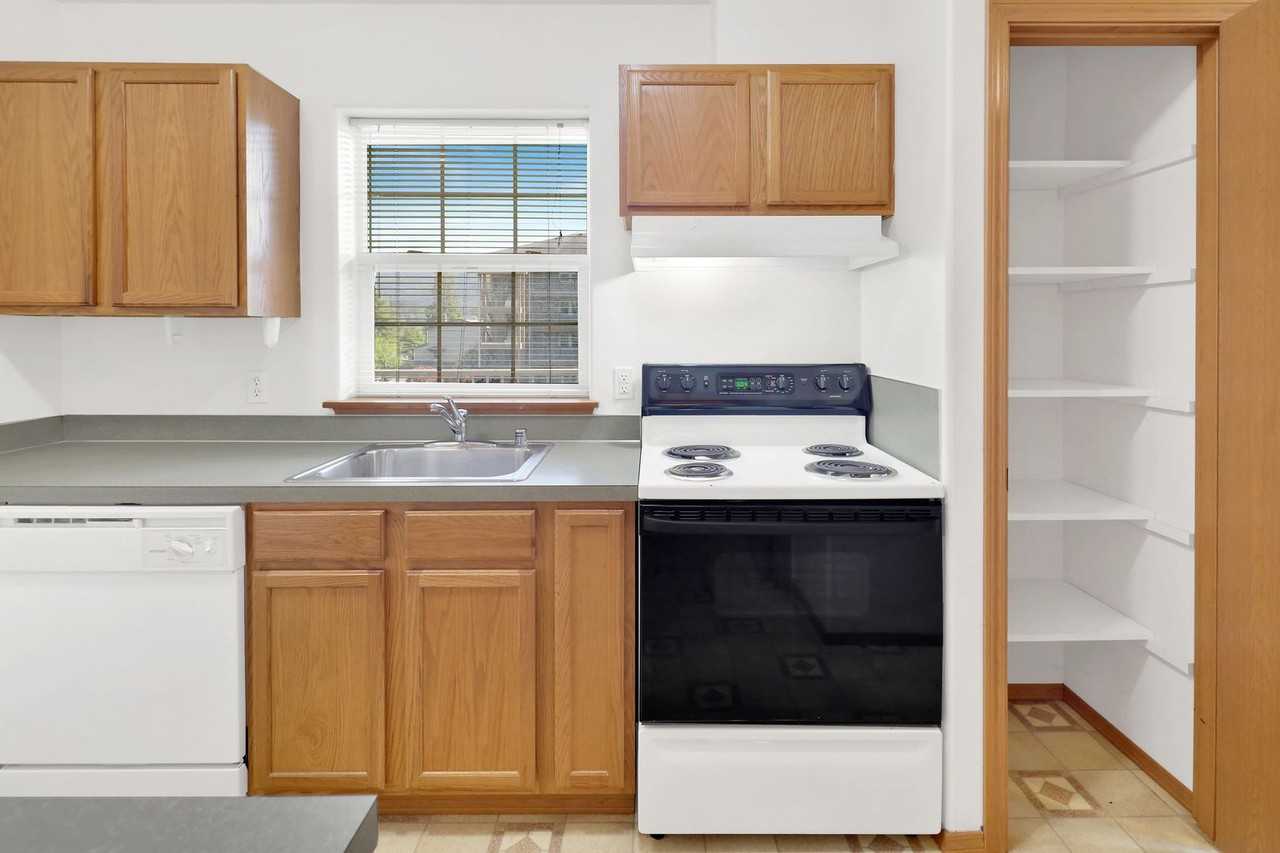 Sweetwater - Photo 6 of 50