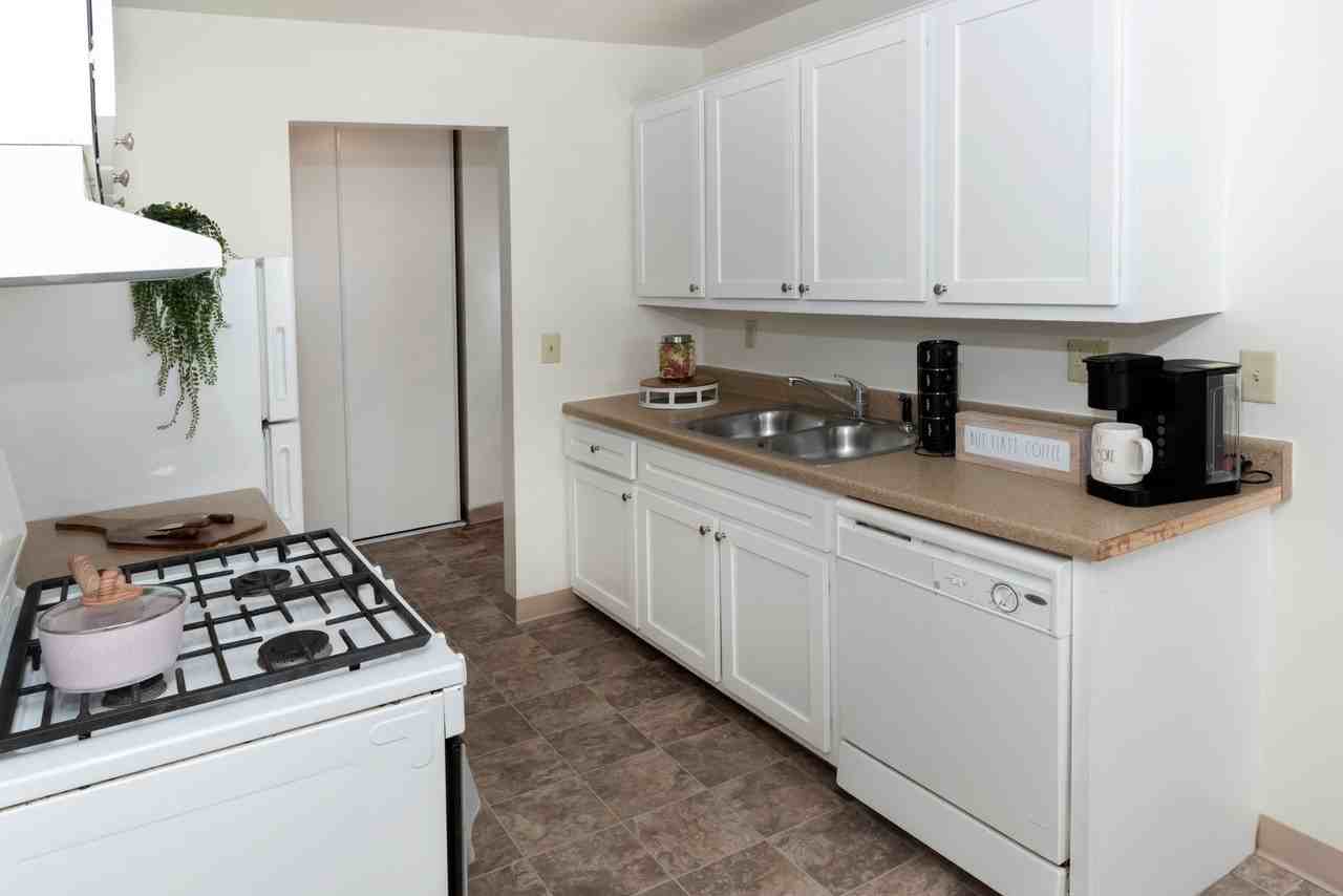 Wingate Apartments - Photo 2 of 27