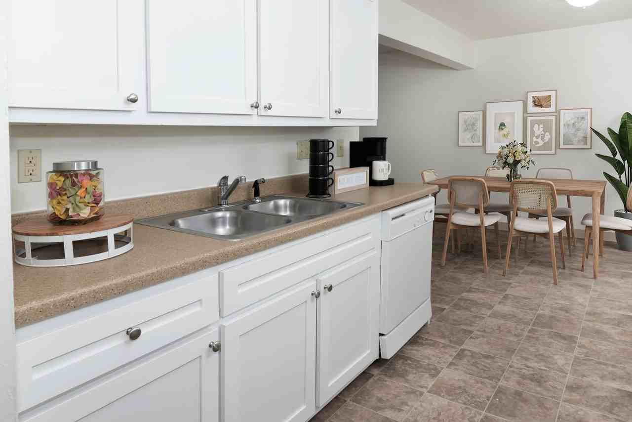 Wingate Apartments - Photo 6 of 27