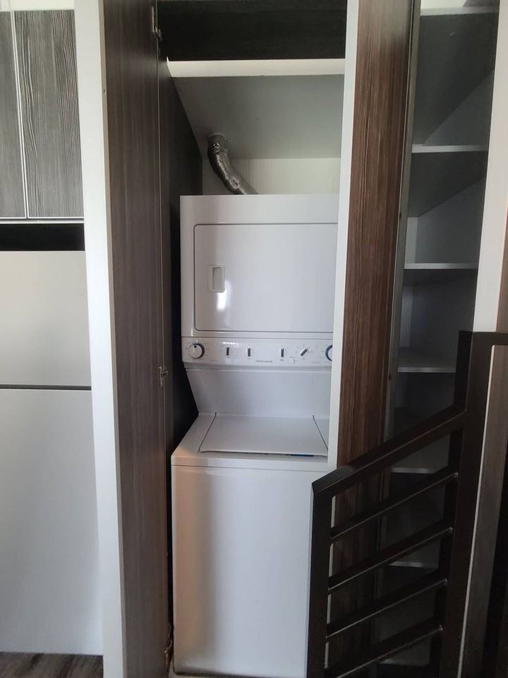 Come home to these New Modern Townhouse in Silverlake! - Photo 6 of 14