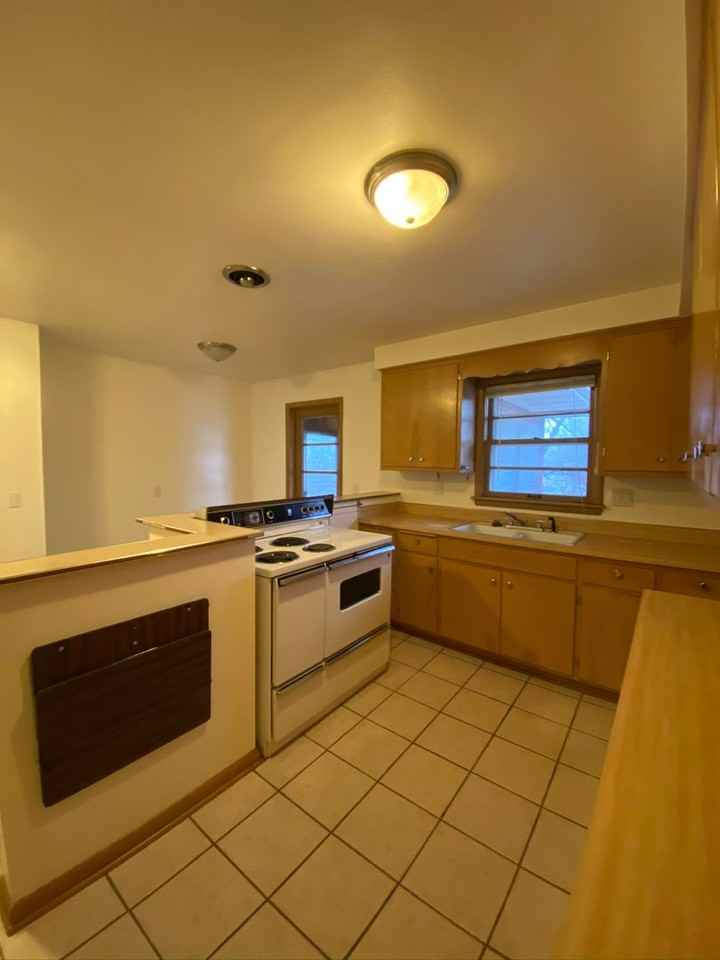 Berwyn Drive Apartments - Photo 6 of 16