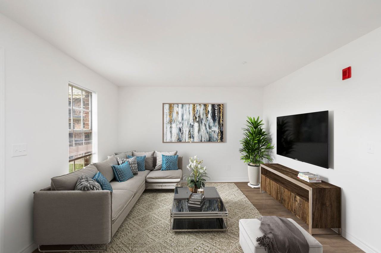 The Oaks - Photo 5 of 33