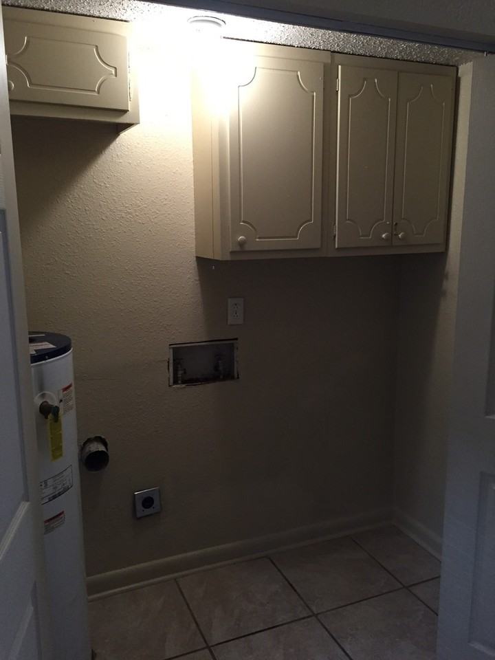 4209 Yates St. - Photo 4 of 5