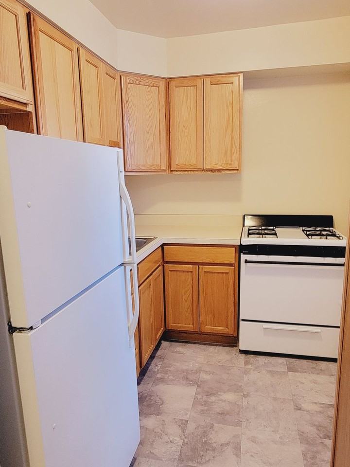 Wakefield Manor Apartments - Photo 4 of 22