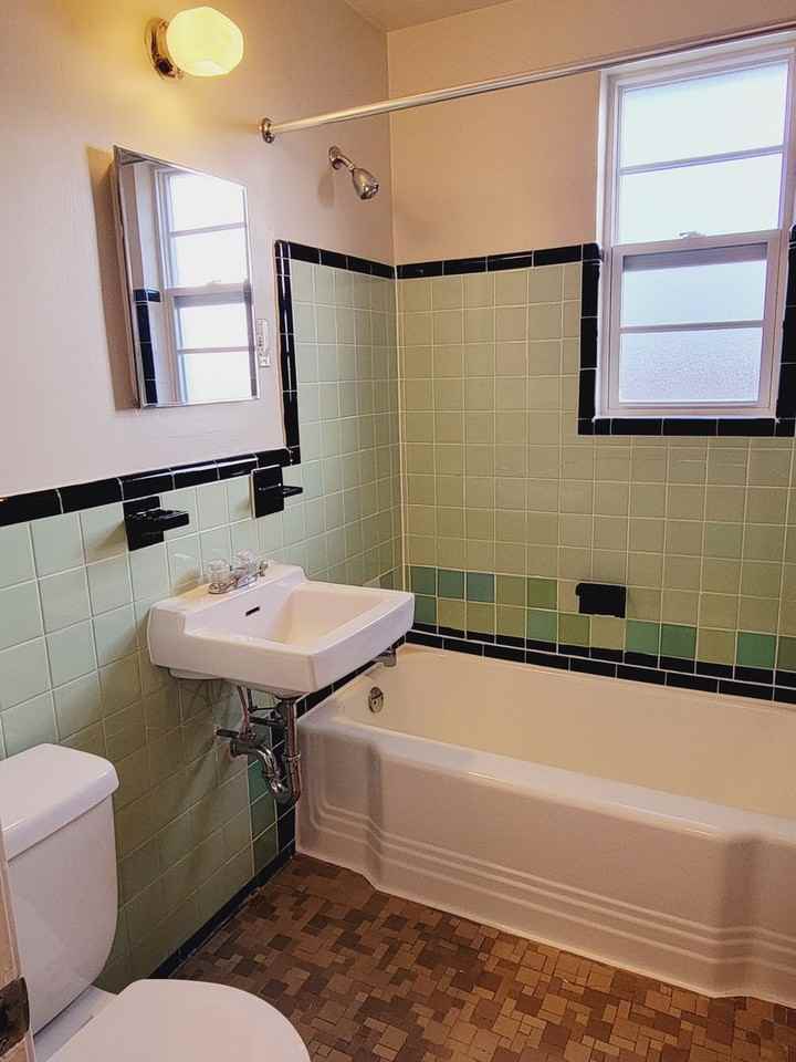 Wakefield Manor Apartments - Photo 6 of 22