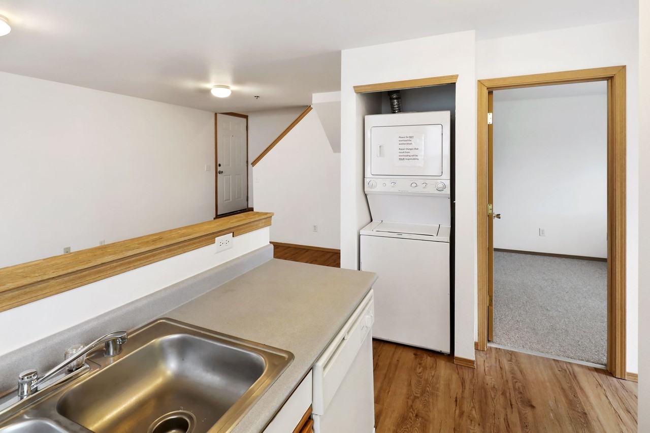 Cascade Place Apartments - Photo 5 of 50