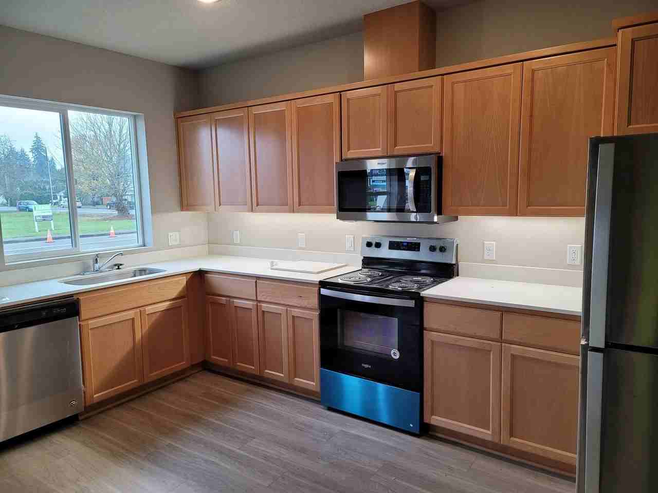 060-Sonic River Apartments - Photo 6 of 34