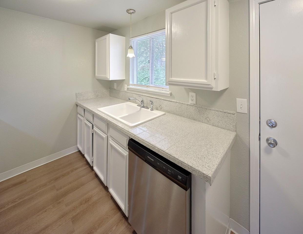 Jo-Al Holdings LLC - Photo 4 of 9