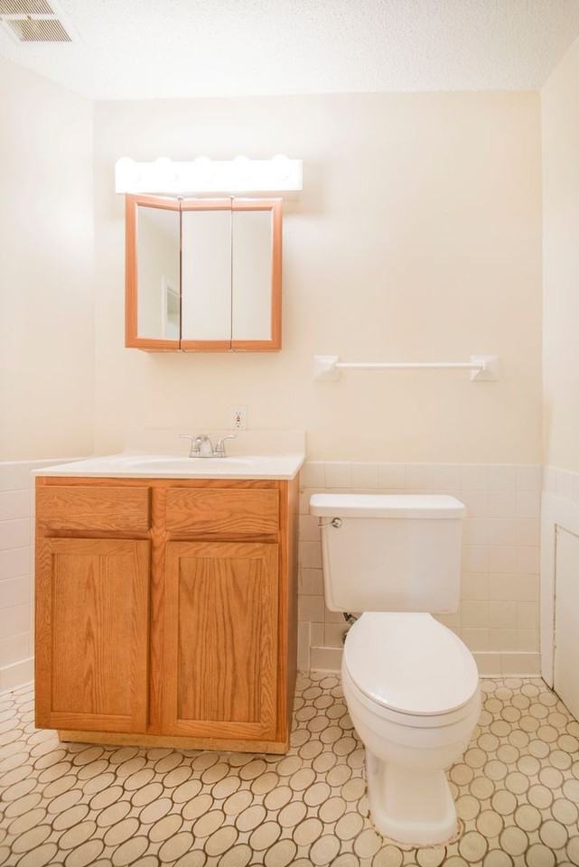 Excelsior Manor Apartments - Photo 6 of 50