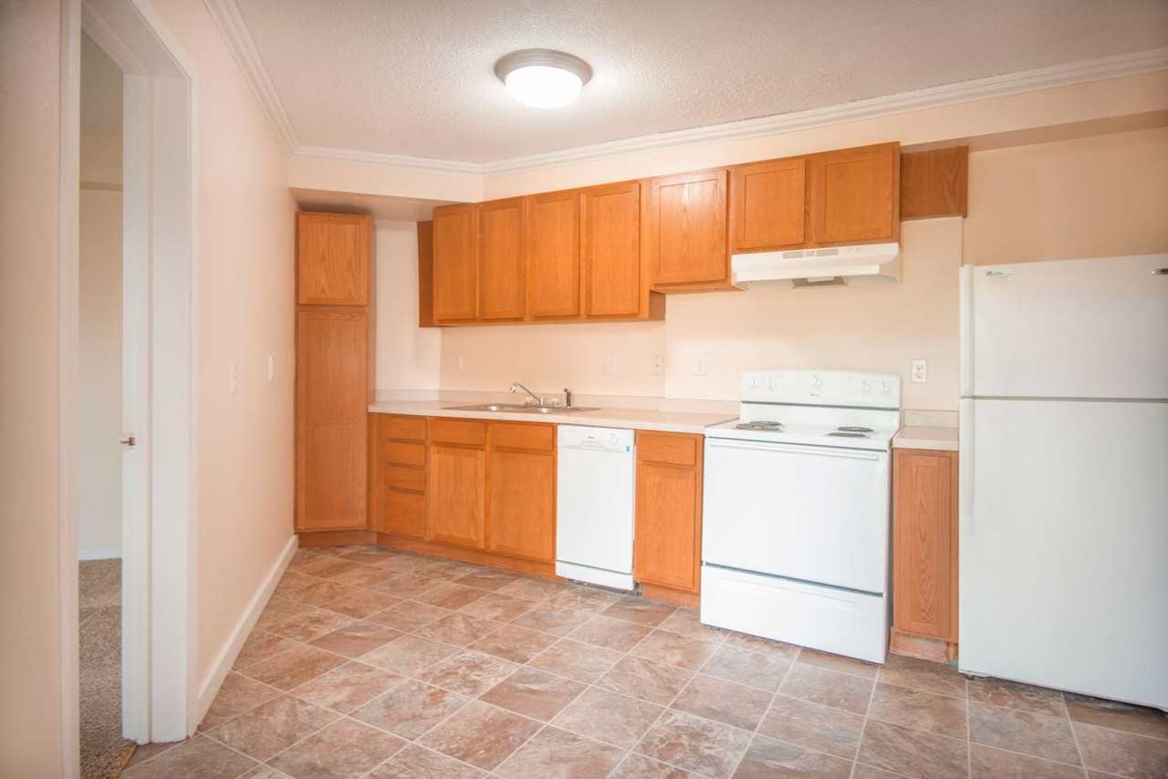 Excelsior Manor Apartments - Photo 7 of 50