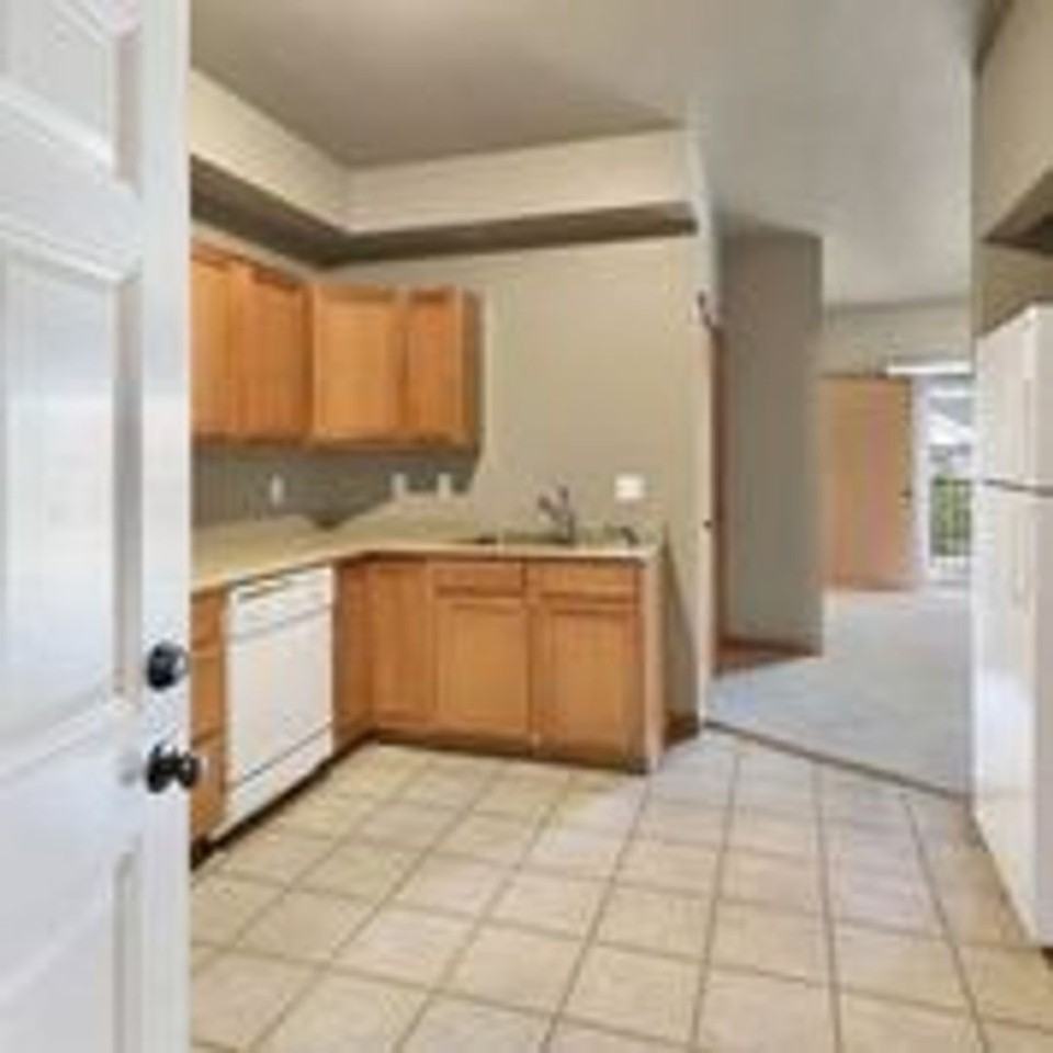 Stoneway Apartments - Photo 6 of 26