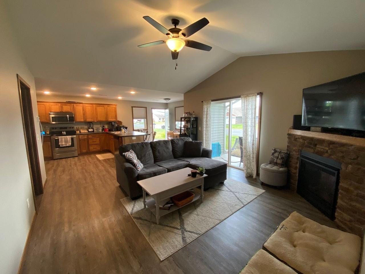 1841 Spruce Street - Photo 4 of 8