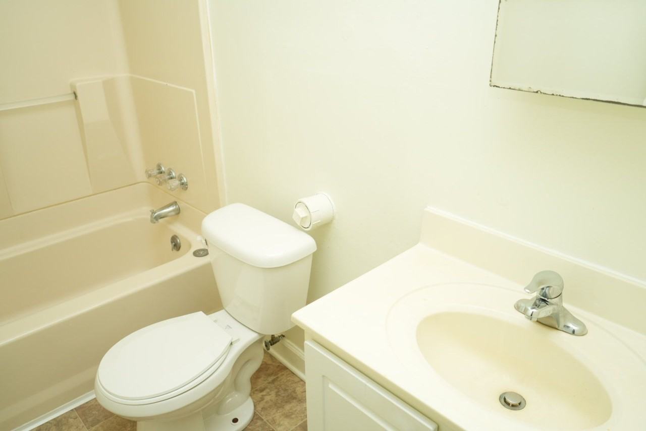 Gardenwood Apartments - Photo 7 of 20