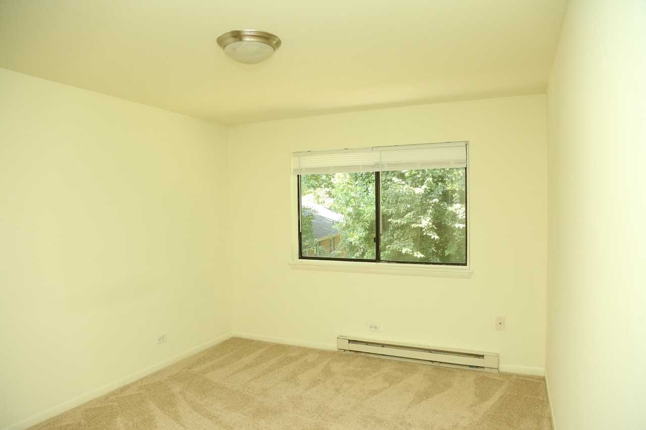 Lynnhaven Apartments - Photo 2 of 14