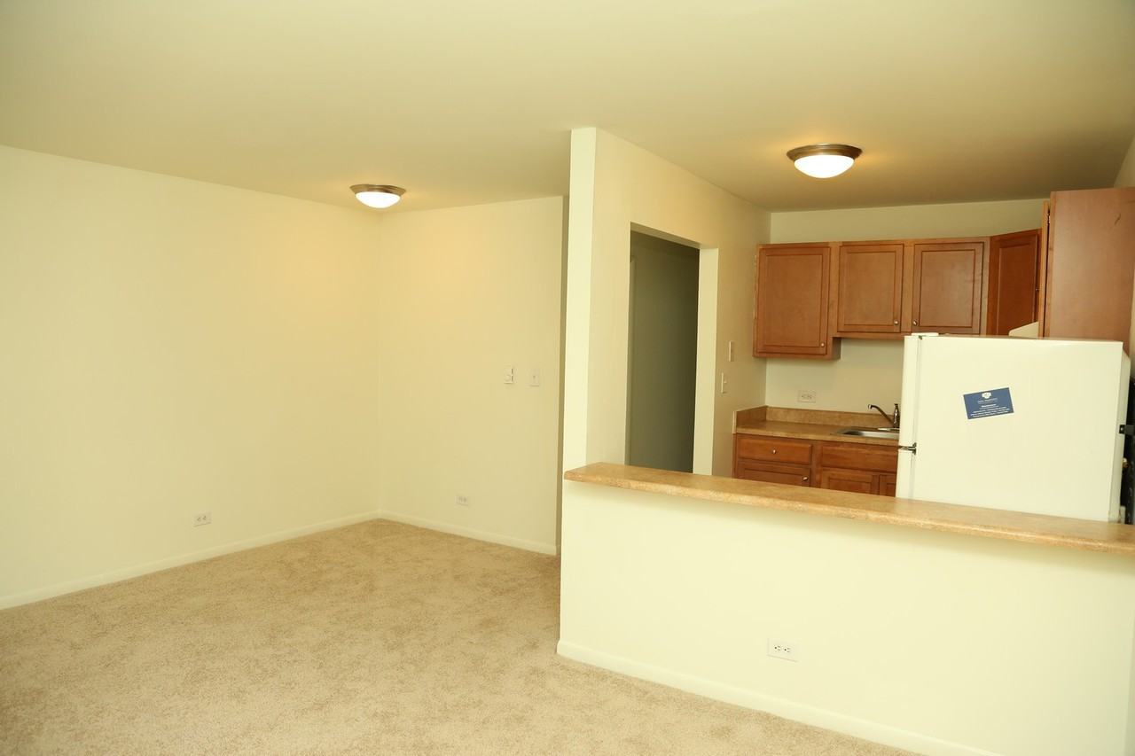 Lynnhaven Apartments - Photo 3 of 14