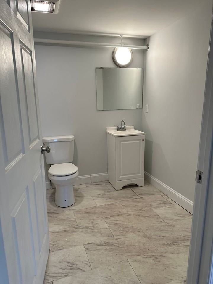 756 Middle - Photo 2 of 6