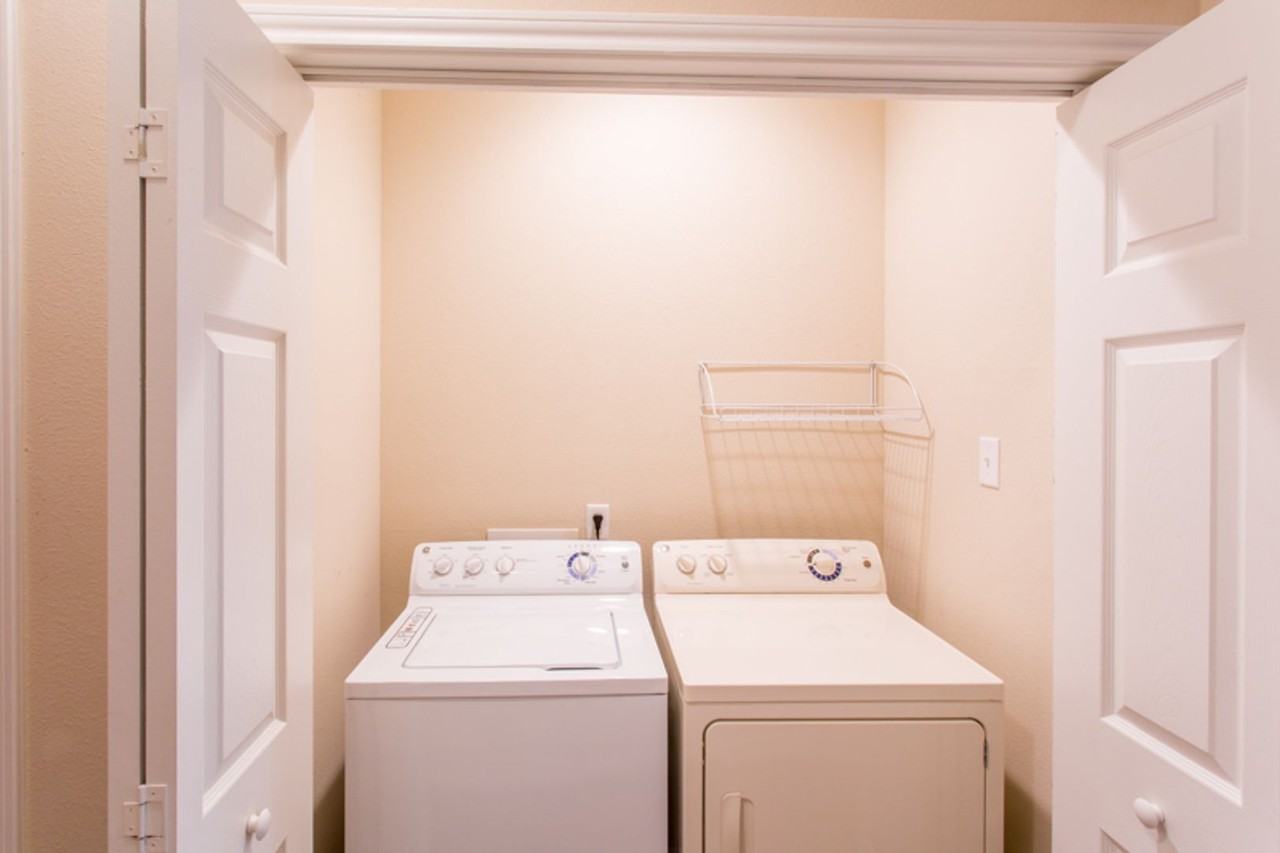 2400 Bryan St - Photo 5 of 16