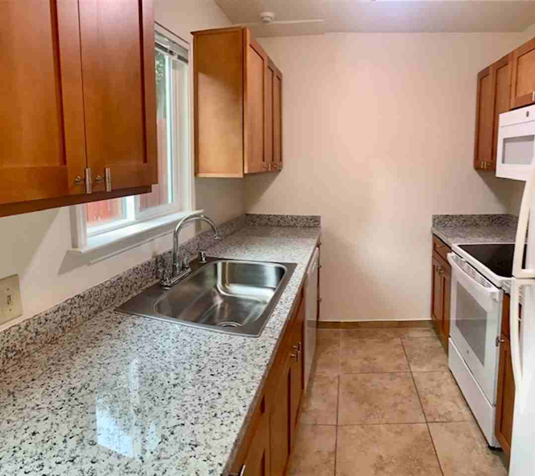 268 Douglas Street - Photo 3 of 11