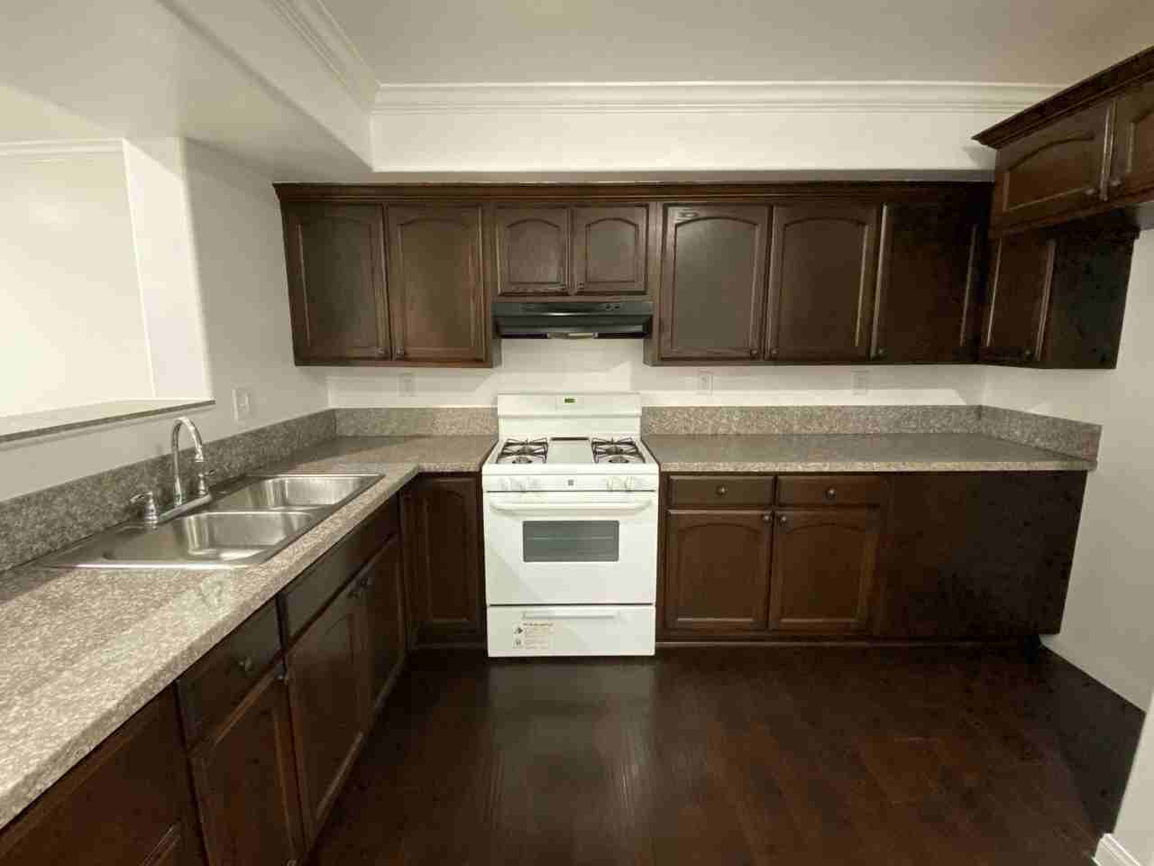 Pinnacle Ainsworth - Photo 2 of 10