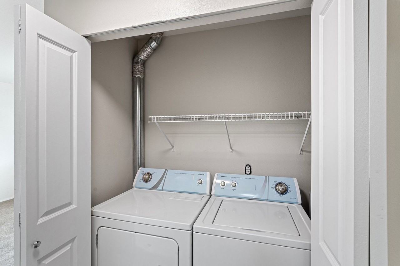 Park Place Apartments - Photo 7 of 17