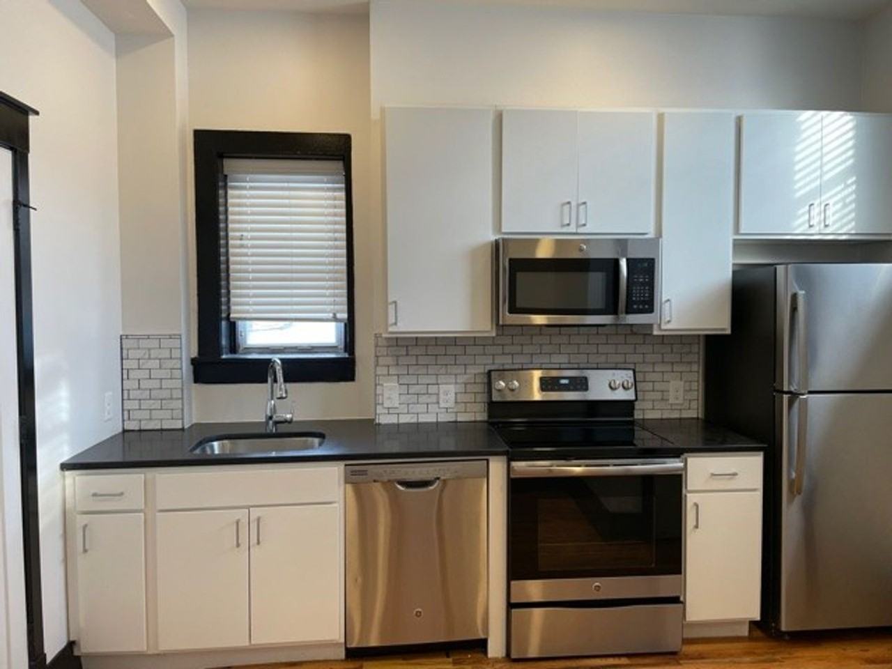 Colonial Hotel Apartments - Photo 6 of 50