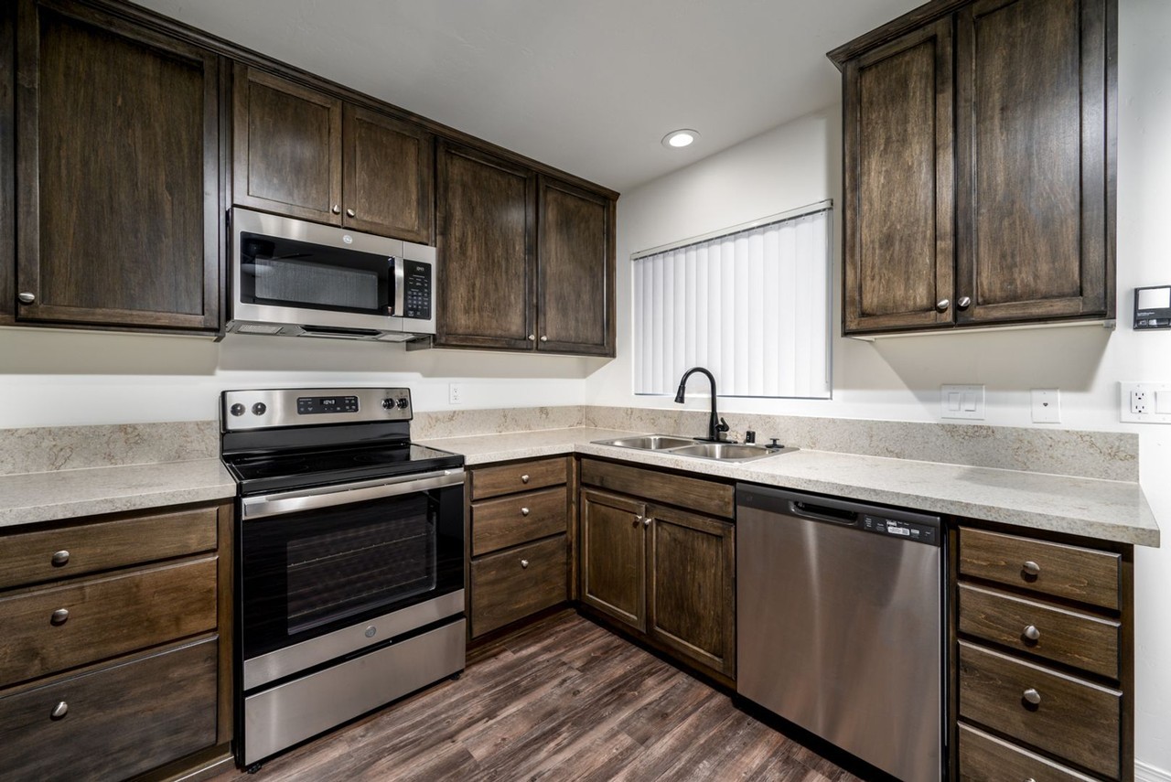 Your New Home at Greentree Fountain – Remodeled Apartment Homes!!!! - Photo 2 of 23
