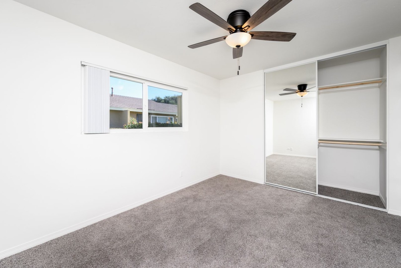 Your New Home at Greentree Fountain – Remodeled Apartment Homes!!!! - Photo 5 of 23