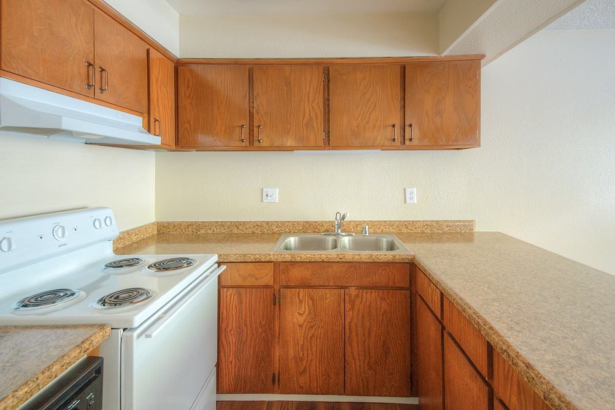 Eastwood Gardens - Photo 4 of 12