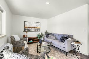 featured image of 930 W Felicity Ln