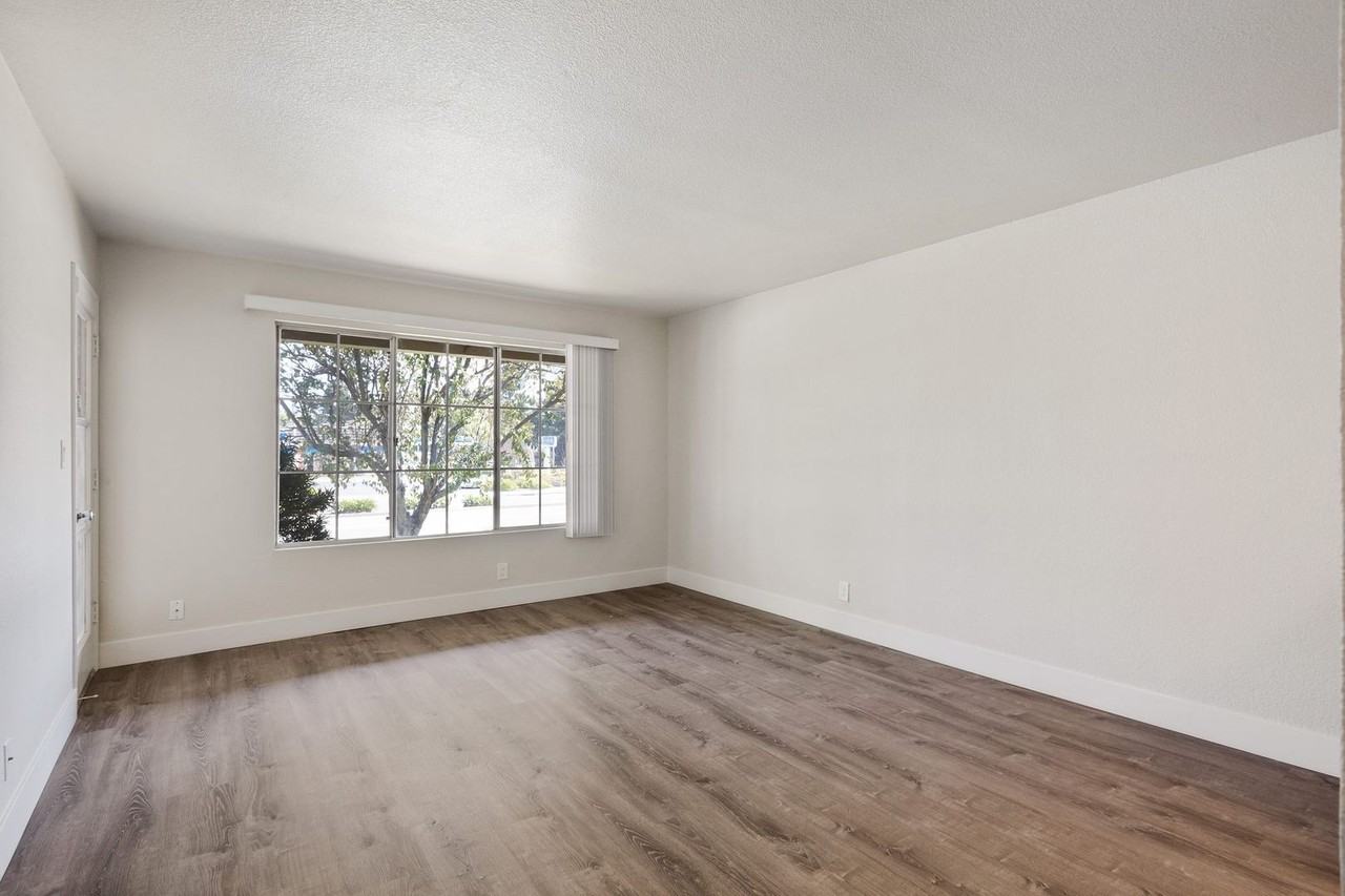 Pinebrook Apartments - Photo 3 of 30