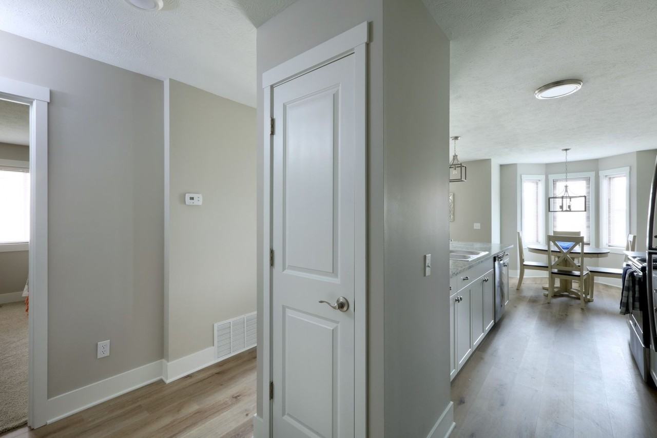 6555 Balsam Dr - Photo 7 of 50