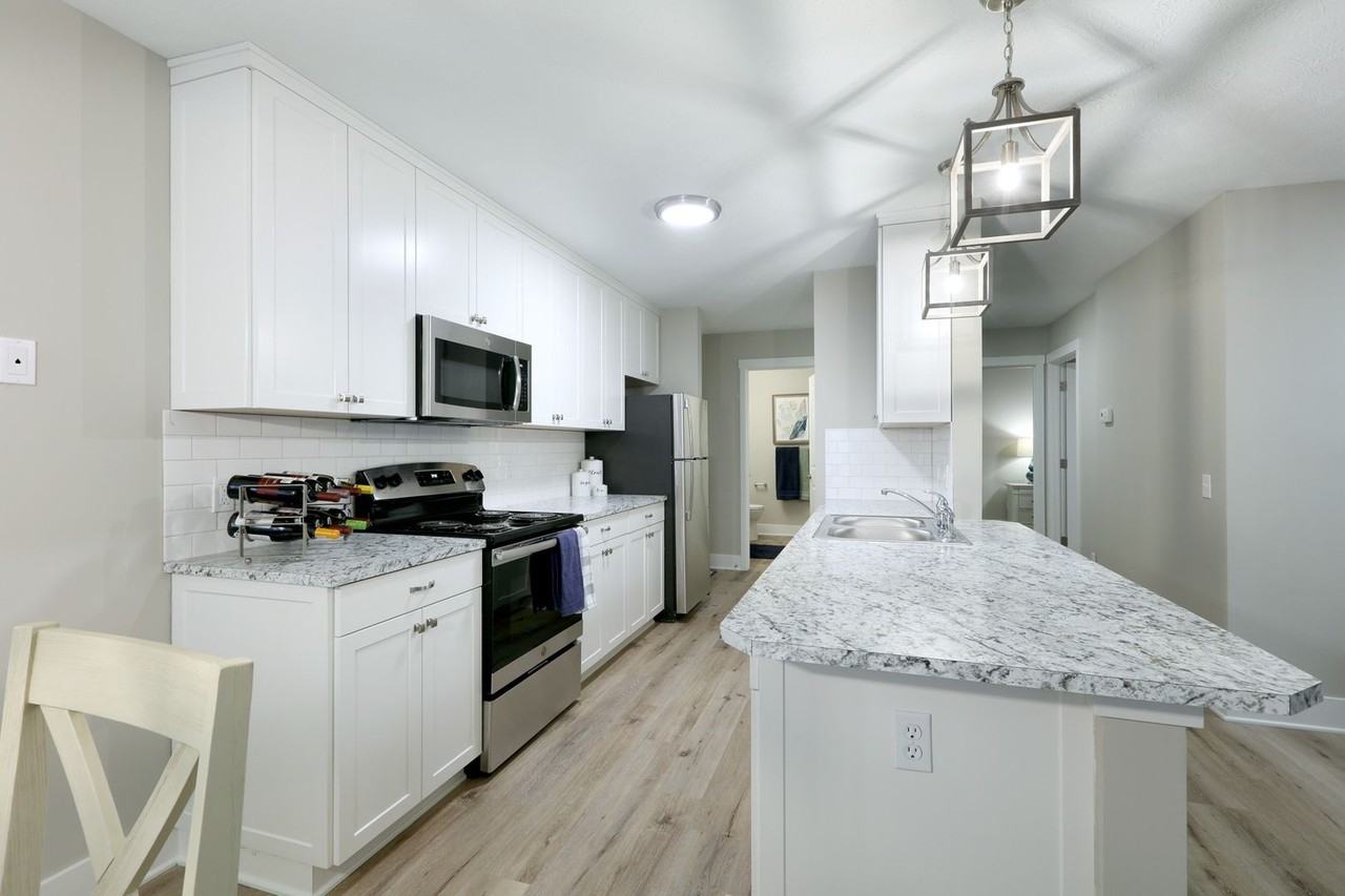 6555 Balsam Dr - Photo 4 of 50